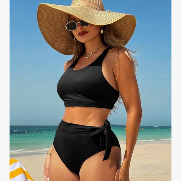 Zaful Black Bikini Set with High-Waisted Bottoms 8-10 - Picture 3 of 8